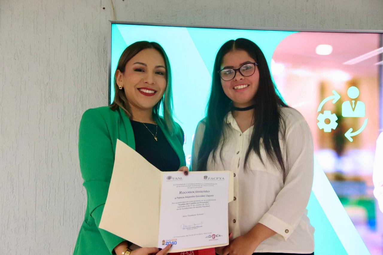 FACPYA prepara líderes del cambio: Plática sobre gestión de proyectos organizacionales