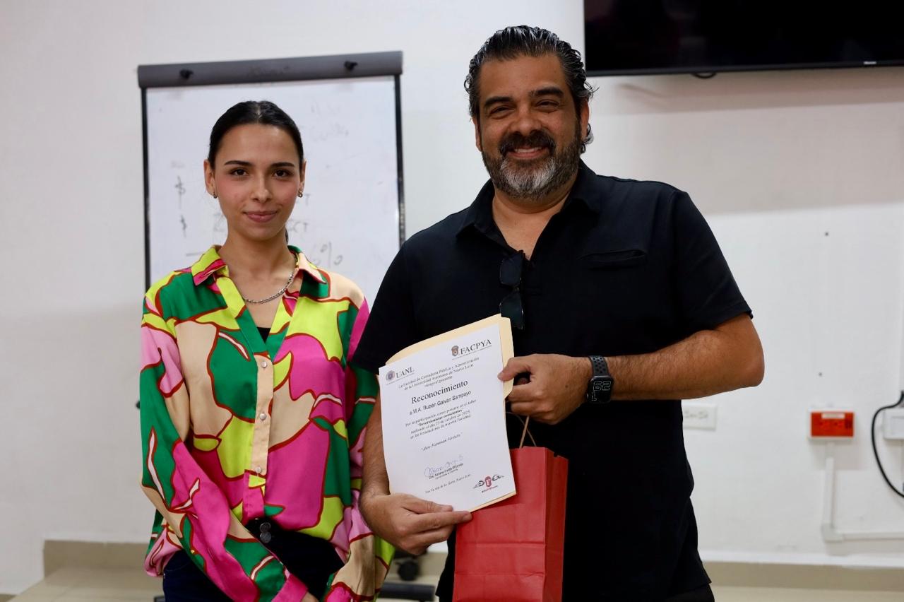 FACPYA fortalece la educación financiera: Segunda sesión del taller “Inversionistas Conscientes”
