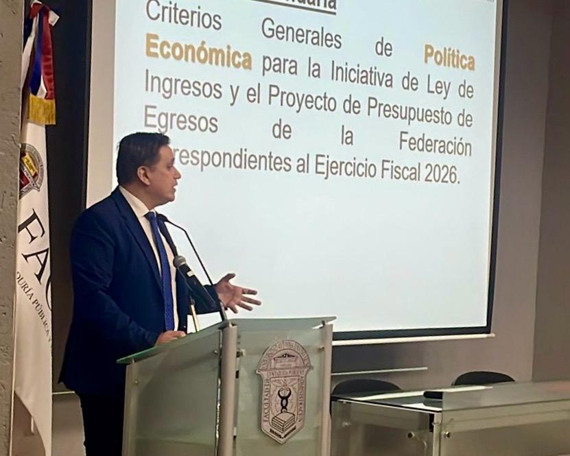 FACPYA UANL analiza el Paquete Fiscal de la Federación 2026 con experto del Gobierno de Nuevo León