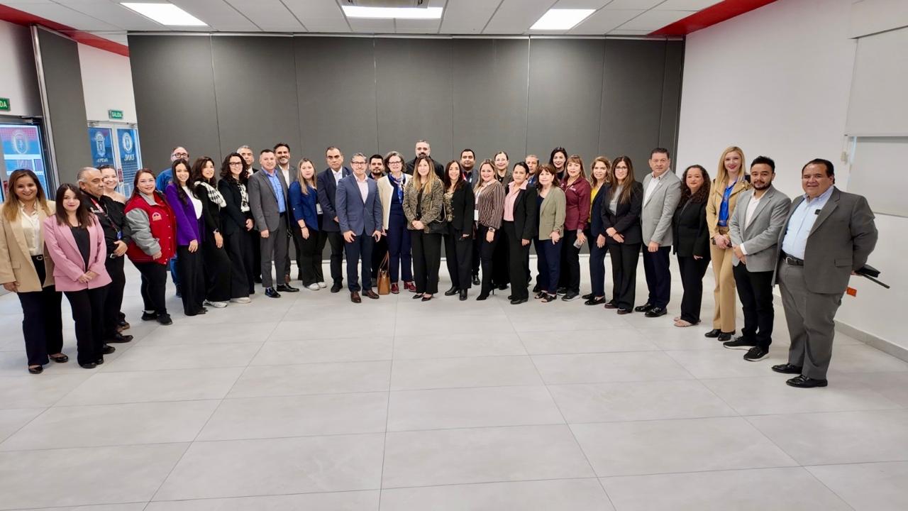 FACPYA y Corning Optical Communications fortalecen lazos de colaboración académica y empresarial