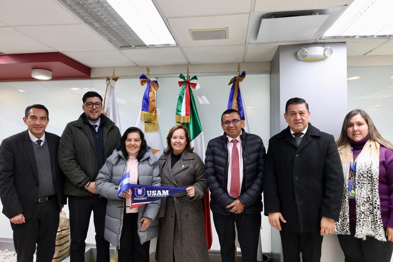 FACPYA recibe visita de representantes de la Universidad Salvadoreña Alberto Masferrer