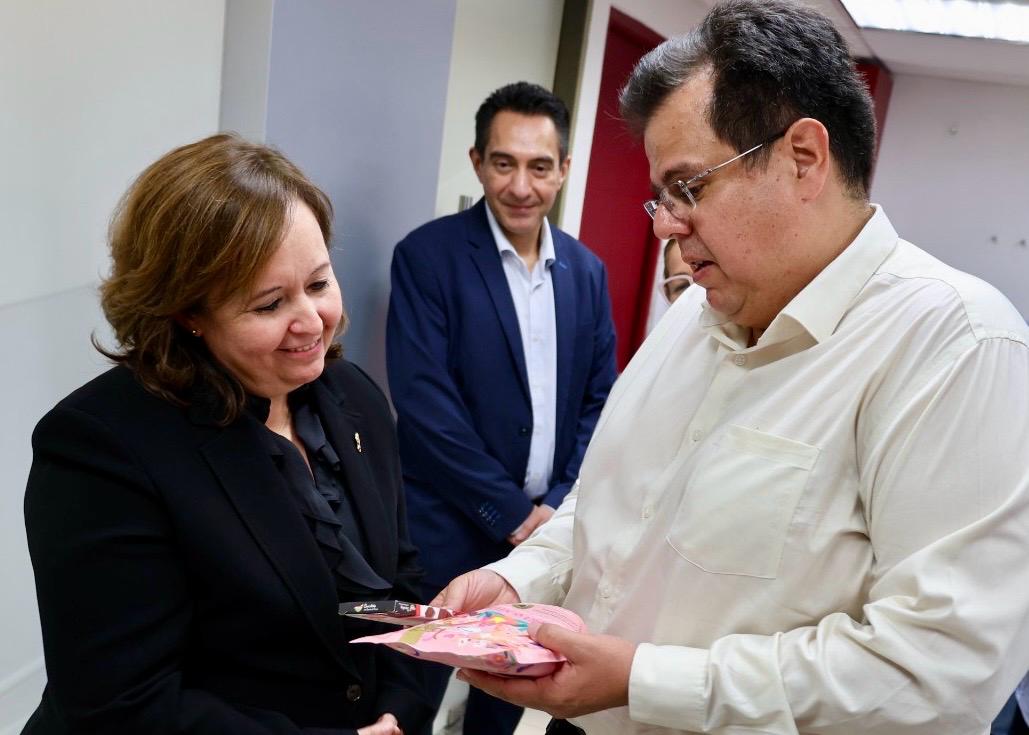 FACPYA recibe visita internacional de la Universidad Internacional del Ecuador (UIDE)