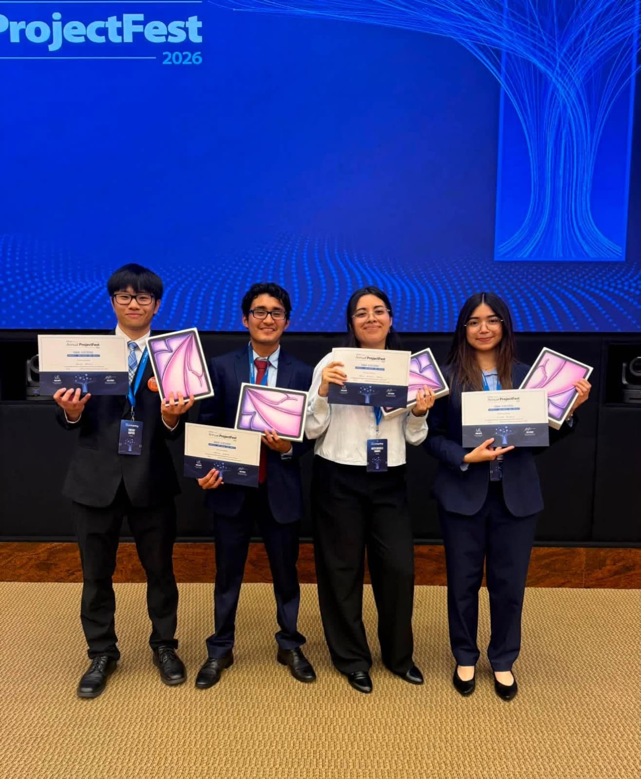 Estudiante de intercambio en India conquista el primer lugar en competencia internacional de Infosys