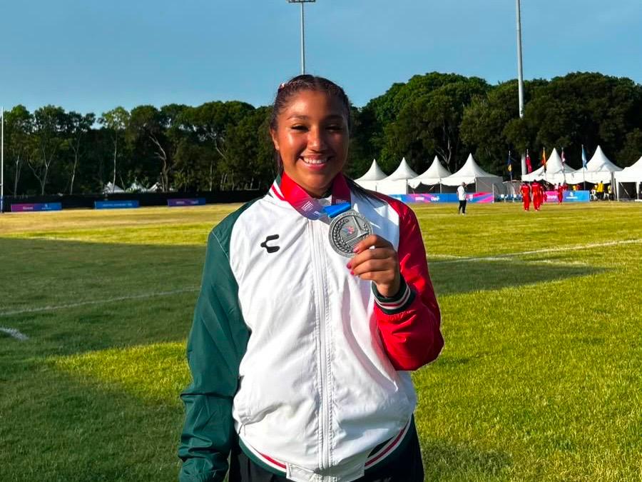 Estudiante de administración conquista medalla de plata en Juegos Centroamericanos 2026