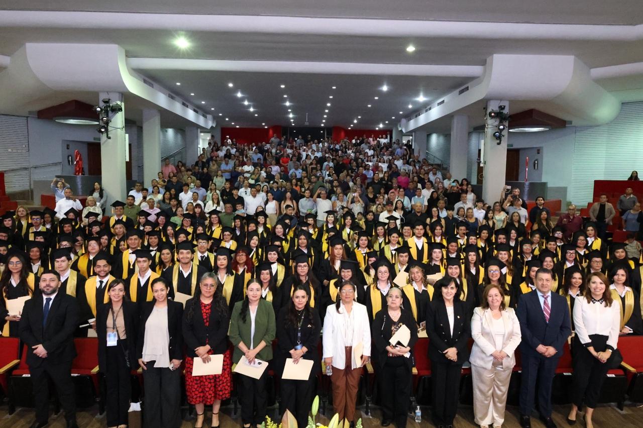 FACPYA y FTSyDH celebran la graduación de estudiantes de Gestión de la Responsabilidad Social y Trabajo Social y Desarrollo Humano
